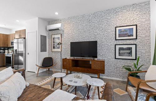 South Side Modern - Downtown Living - Amazing Location - Foto 22