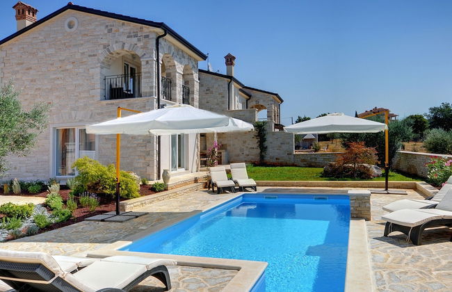 Beautiful Villa With Garden, Private Heated Pool, Whirlpool, Sauna, Near Rovinj - Foto 27