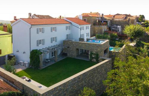 Exceptional 5 Star villa with breathtaking views, Sauna and fitness studio - Foto 8