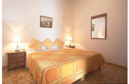 Can Tunicu has amazing sea views and is located in a quiet area near to San Antonio - Foto 12