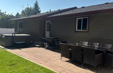 Updated Spacious Home & Hot Tub - Foto 55