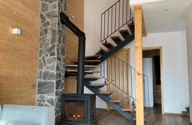 3 Hills Wooden House - Foto 6