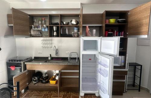 Lindo Ap - CENTRO- piscina, churrasqueira gourmet, maquina lava e seca e wifi roupas cama - Foto 44