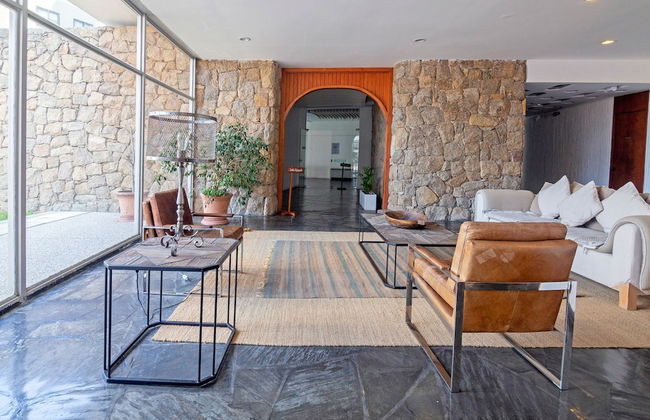 Oceana Suites Lafayette - Photo 3