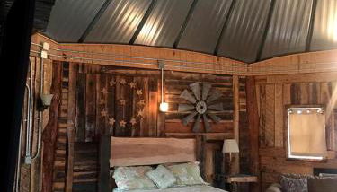 Unique Rustic Yurt Rental for a Peaceful Retreat near Huntington, West Virginia - Foto 4
