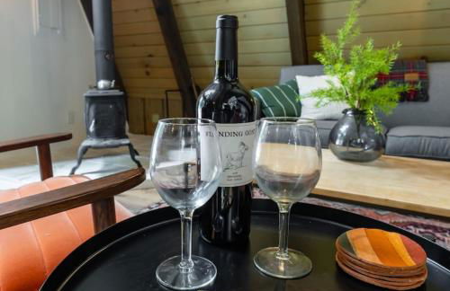 Dogwood Peak Mid-Century A-Frame with AC Style - Foto 14