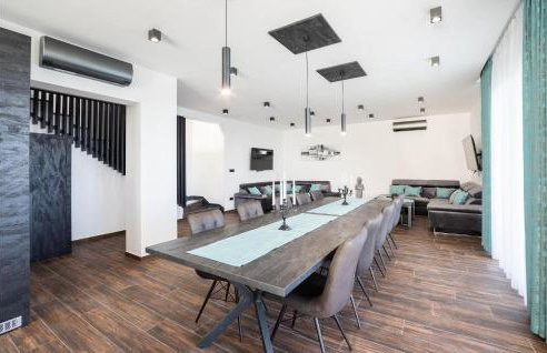 Awesome Home In Jarebinjak - Photo 22