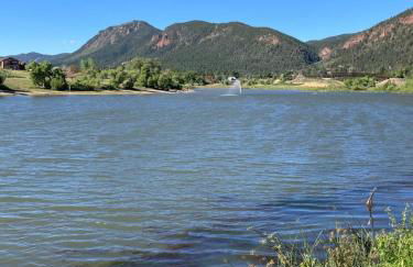 Picturesque Pueblo at Palmer Lake Sleeps 14 - Foto 41