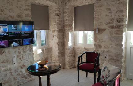 Ξενώνας "Alexandra's Coffee House" - Foto 4