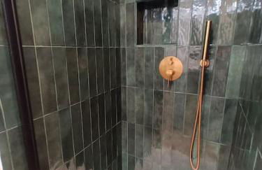 PARIS Balcony TOP FLOOR Room - Foto 8