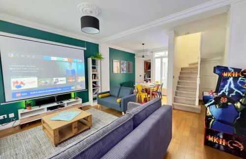 Maison 3ch - Cinéma - Game Room - Parking - Gare - Foto 10