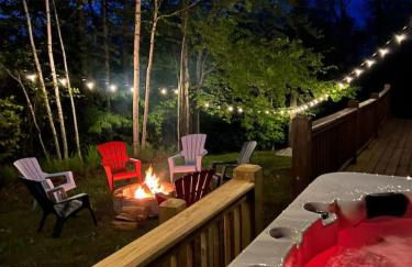 Wine Moose w Hot tub Fireplace Sauna 9min to Mt Snow - Foto 43