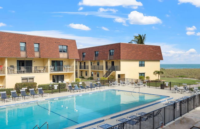 Wave Watcher at Cocoa Beach - Foto 1