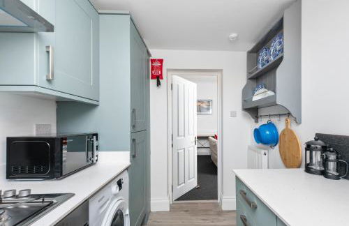 Superb location, character filled apartments by MyCityHaven - Foto 11