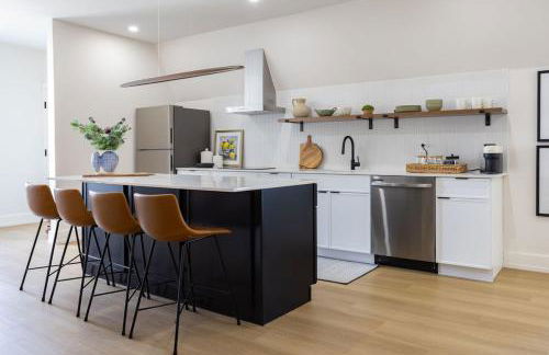 Excellence by Urooms Apartments Near NYC and Newark Airport with Parking - Foto 5