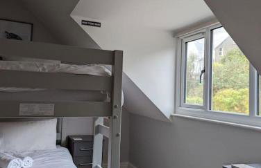 Pencartref Apartment - 4 Bedrooms, 3 Bathrooms, Sleeps 7-8 - Foto 27