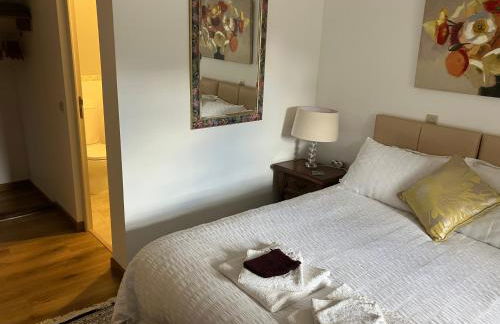 La Tuilerie Grange (Adults only gite) with two en-suite double bedrooms - Foto 18