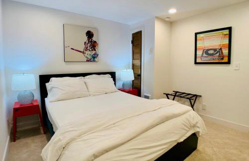 Phinneywood Basement Hideaway - Zoo meets Lake - Foto 15