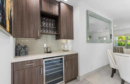 Elegant 3BR w Pool Near Downtown WPB - Foto 20