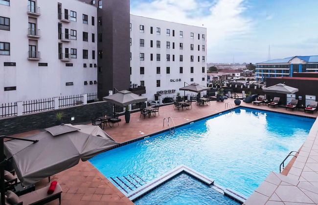 Oak Plaza Suites - Photo 42