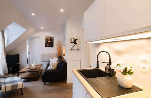 Bright 2BR with Balcony Chic Paris - Foto 16