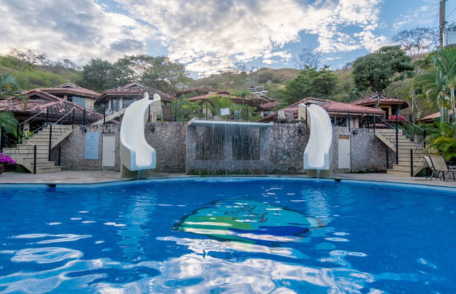 Villas Hermosa Heights - Photo 1