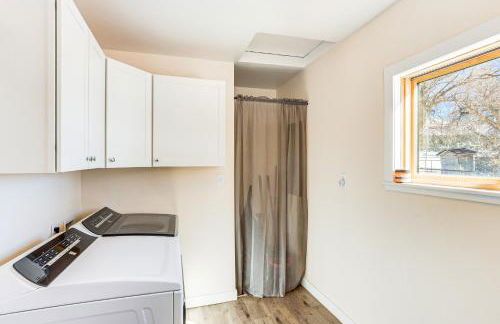 Patio and Mountain Views Farmhouse in Mancos! - Foto 29