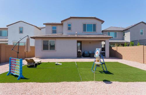 Modern Desert Home-Great for families & groups, near golf, hiking, and city fun, Private in-law suite with own entrance also available separately - Foto 7