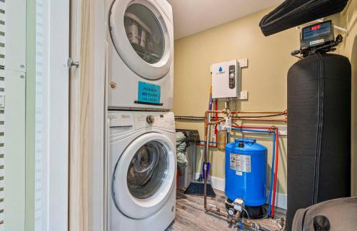 Secluded Bungalow Near Acadia and Bar Harbor -Private, Pet Friendly, Fire Pit - Foto 32