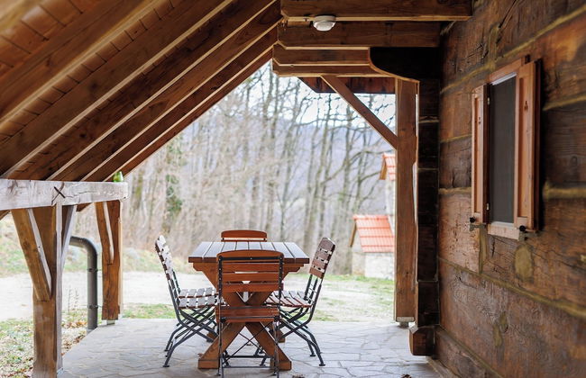 Authentic Wooden House Sleme - Foto 24