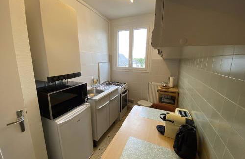 Grand studio calme avec balcon & parking gratuit - Foto 15