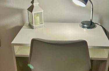 Cosy 3BDR In Levenshulme-Close To Manchester City Centre And Stockport Town- Free Parking- WiFi - Foto 12