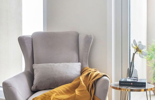 Luxury 2BR at Harbour Gate - Photo 17