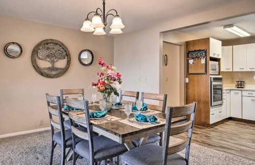 Riverfront Family Home Yard, Orchard, Dock! - Foto 7