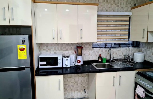 Comfy & Cozy Hideout ~ Close to Highway ~parking - Foto 9