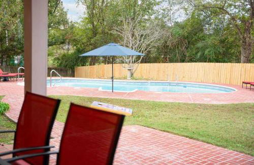 15 Min to UA Private Heated Pool Huge Yard Luxe Master - Foto 34