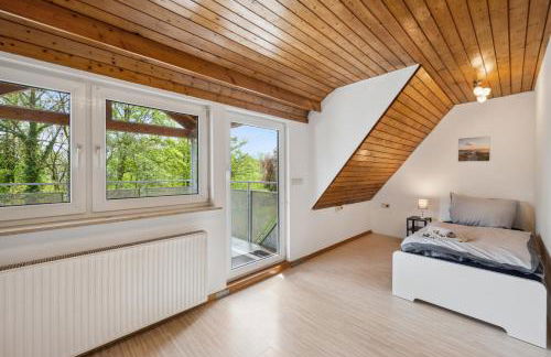 kostengünstige Wohnungen für Monteure in Zizishausen-Nürtingen, WiFi, Smart TV, Parkplatz, Autobahn A8, Stuttgart - Photo 5