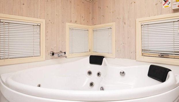 4 Star Holiday Home in Humble - Foto 4, Tratamientos de spa