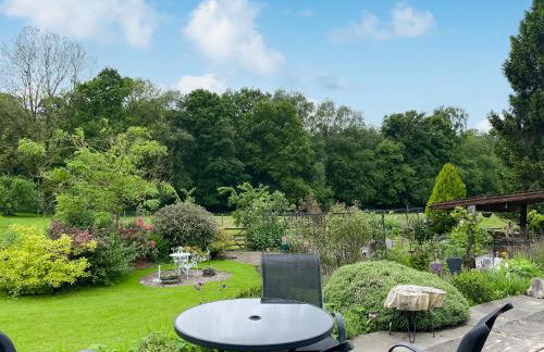 Dane Hurst - Photo 6