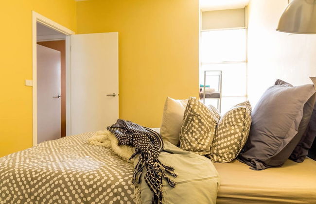 Mika, 2bdr Fitzroy pad With Secure Parking - Foto 4