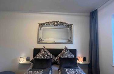 4YOUnic Billard * 2 BR * 75-Zoll TV * Boxspringbett - Foto 3