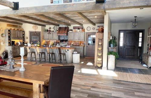 Downeast Sunset Luxury Lakehouse - Photo 22