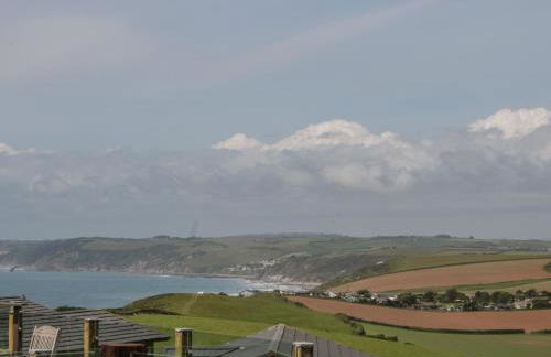 Three Views Lodge - Photo 15