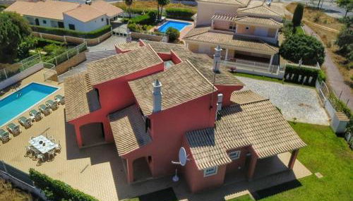 Villa Mikael - Free Wi-Fi - Aircon - Private Pool by bedzy - Foto 3