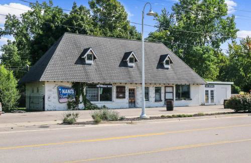 Luxe by the Lake - Pool Access - Photo 71