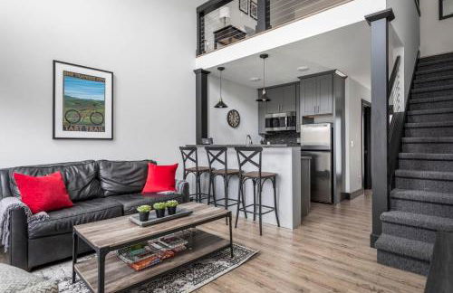 Center City Lofts 508 Unit 2 Close to Downtown and the TART Trail - Foto 1