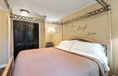 Peaceful Historic Villa with Hot Tub & Pool near Downtown Nashville, Tennessee - Photo 14