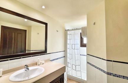 HL 020 Luxury 3 bedroom villa , high standard - Foto 50