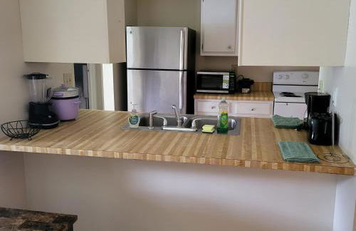 Tiny Cute Home 9 miles from Stone Mountain Park - Foto 2