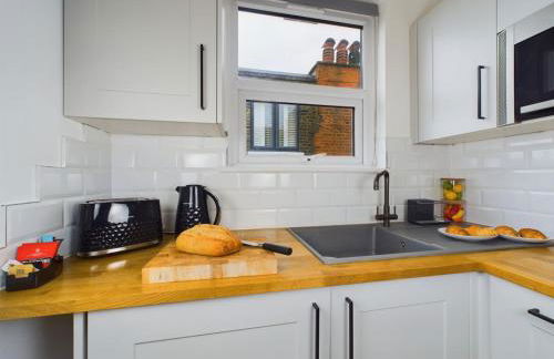 Westcliff apartment with free parking - Foto 7